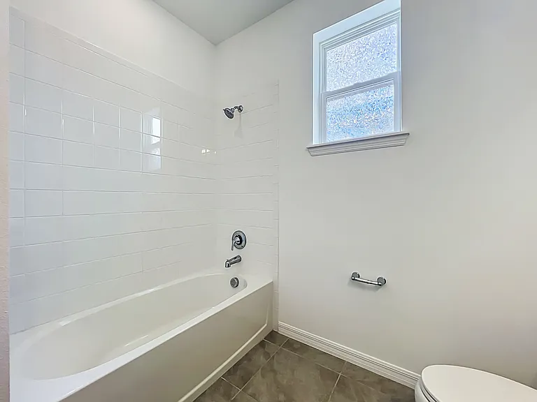16007 Micelli Dr — Photo 30