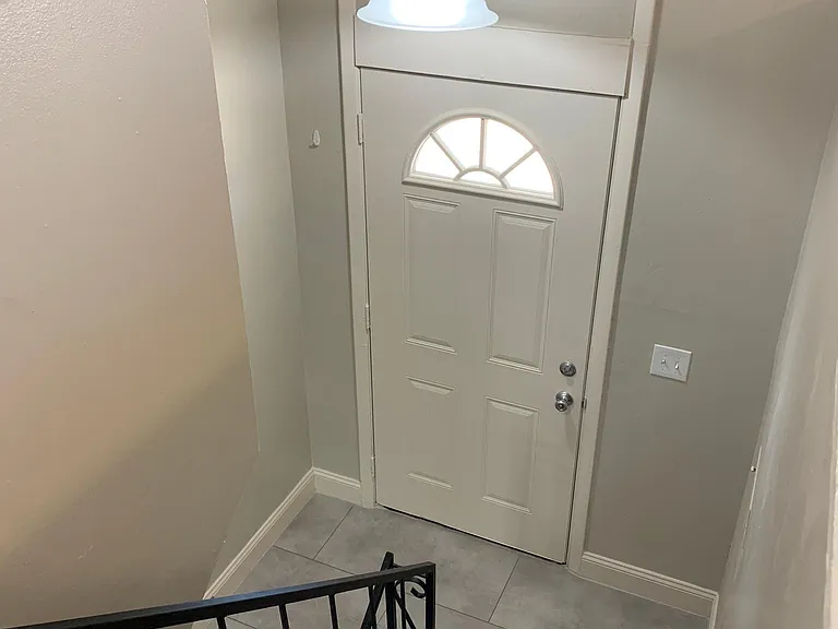2314 W Savannah St — Photo 9