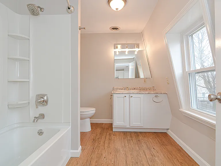 270-286 Washington St #282 — Photo 5