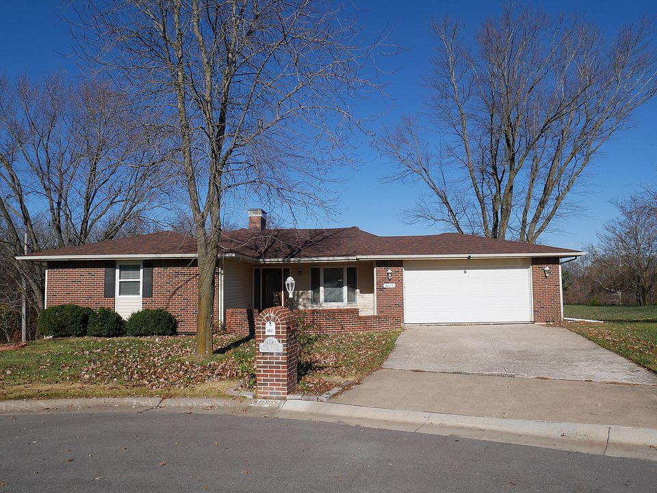1st image of 4061 E Victoria Ct