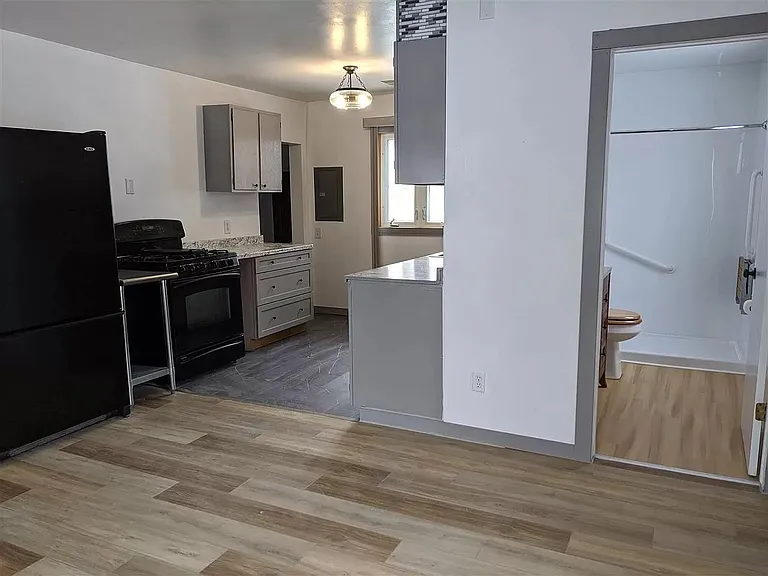 2821 Coolidge St — Photo 6