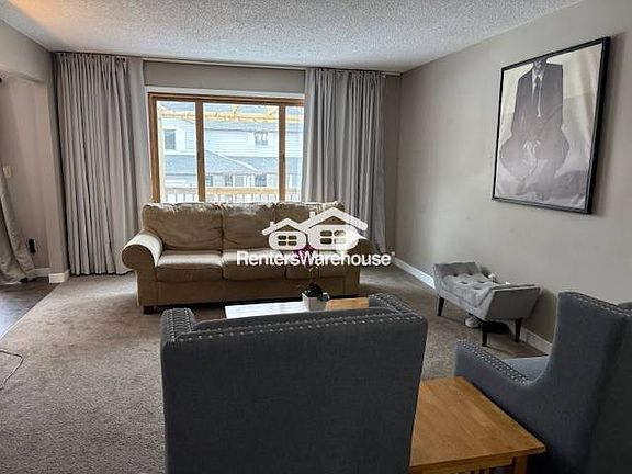 2nd image of 3013 Fairview Rd SW