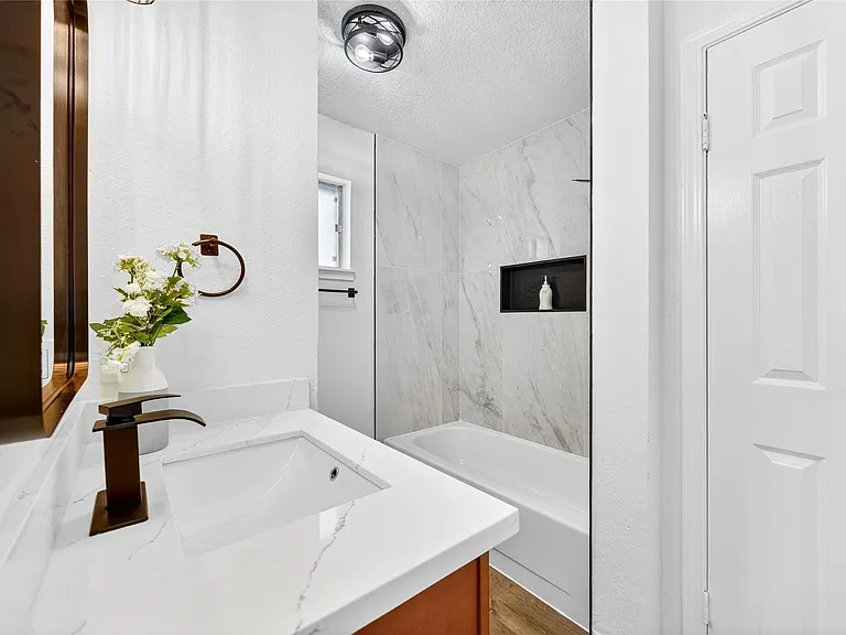 8618 Van Hut Ln — Photo 21