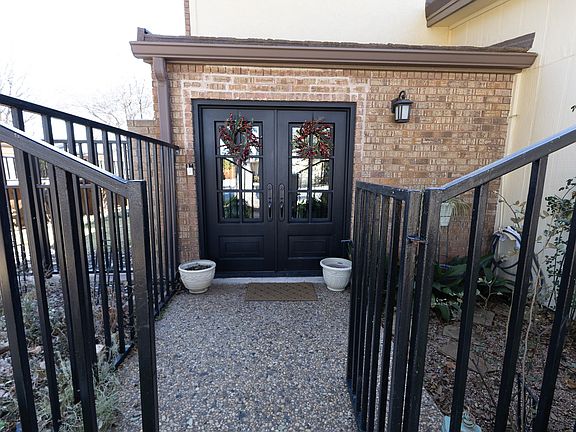 3rd image of 54 Rue Maison St