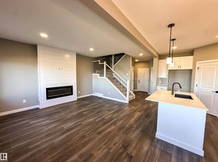 20 Eton Line, Spruce Grove, AB T7X4B7