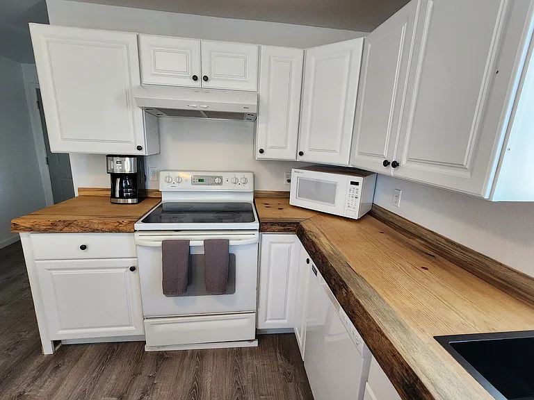 537 S Taylor Rd — Photo 38
