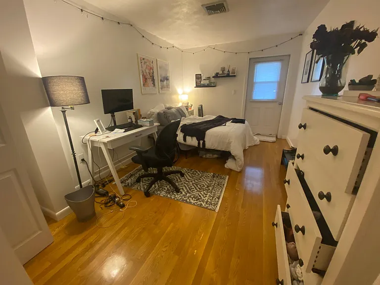 234 Hanover St #2 — Photo 9