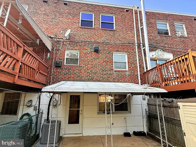 3646 Genesee Dr — Photo 23