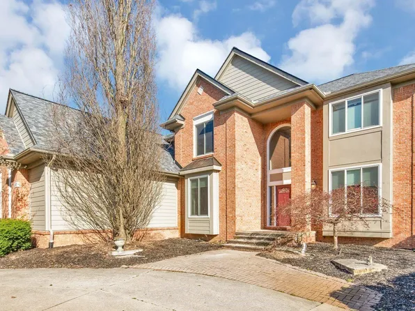 22357 Hazelton Ct, Novi, MI 48374