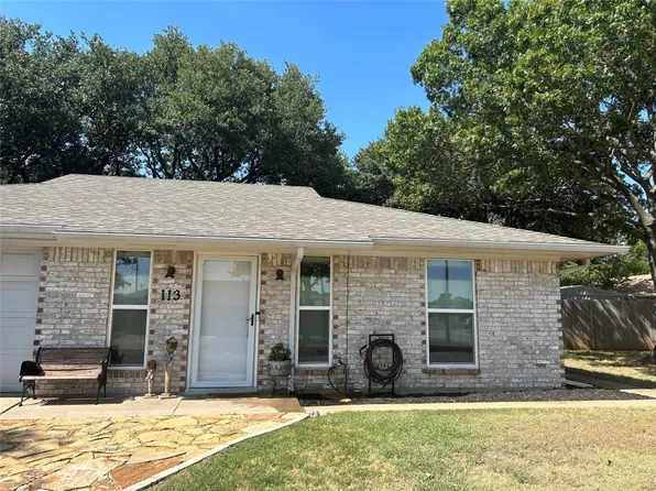 113 Stephen Dr, Sanger, TX 76266
