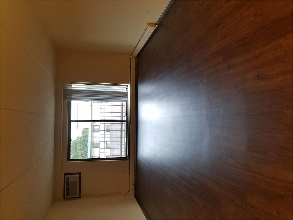 1st image of 1721 S Ferry St APT 28