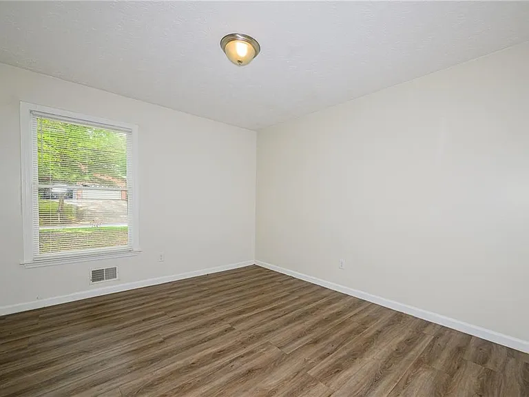 2100 Whitebluff Way NE — Photo 28