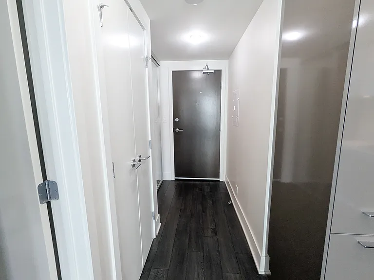 901 10th Ave SW #603 — Photo 13