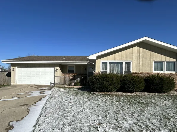 9501 Lincoln Ct, Crown Point, IN 46307