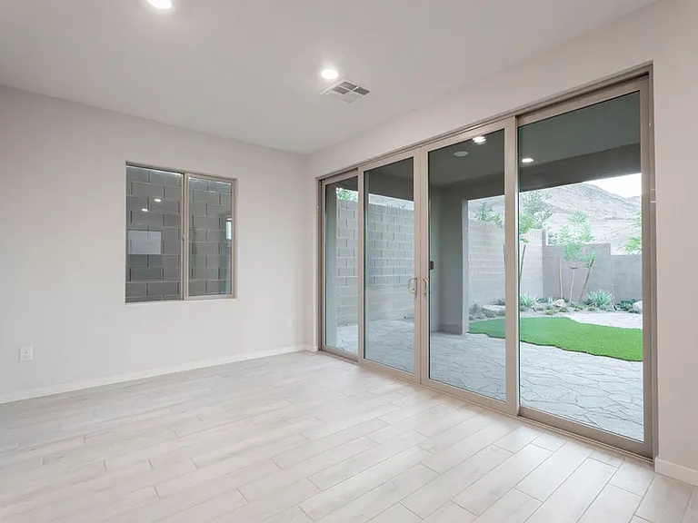 11620 Desert Hollow Ave — Photo 11