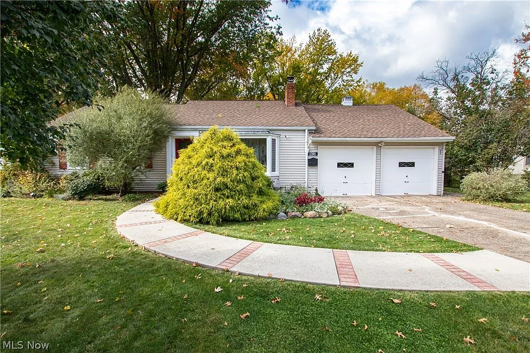 298 Bradley Rd photo 1