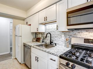 957 Avila Rd, Harrisburg, PA 17109