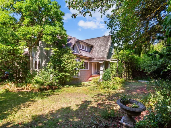 3737 Pine Cres, Vancouver, BC V6J 4K4