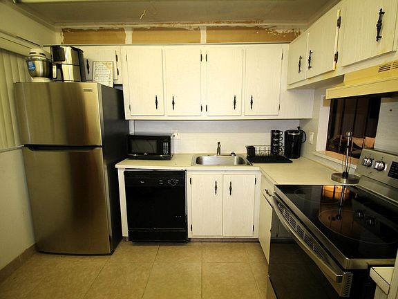 2nd image of 3090 Holiday Springs Boulevard #106
