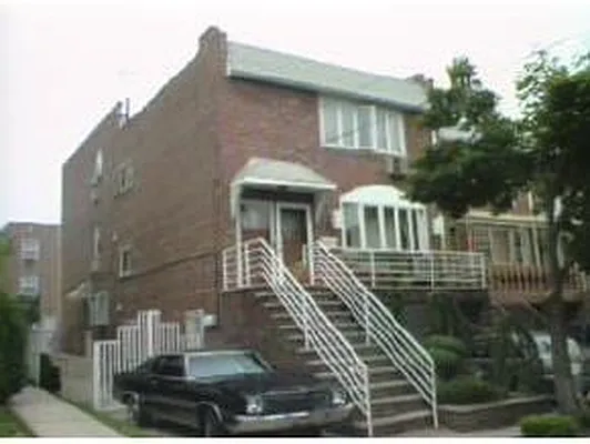 Sold by Talk of the Town Realty | media 4