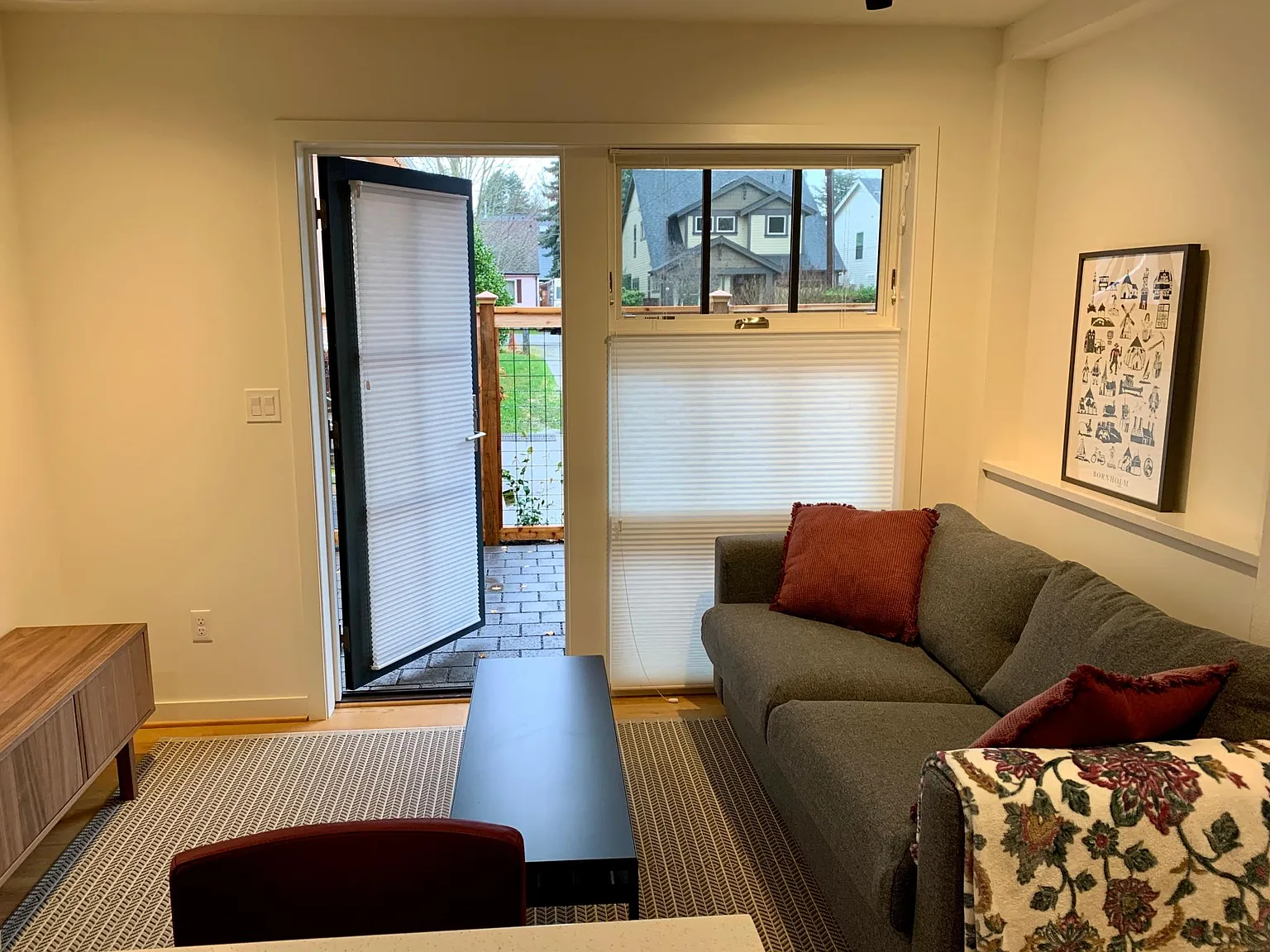 6750 SW 54th Ave — Photo 3