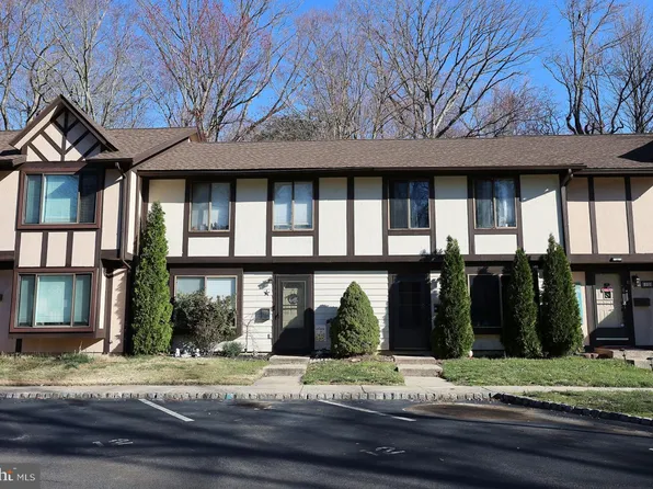 11 Sycamore Ct, Lumberton, NJ 08048