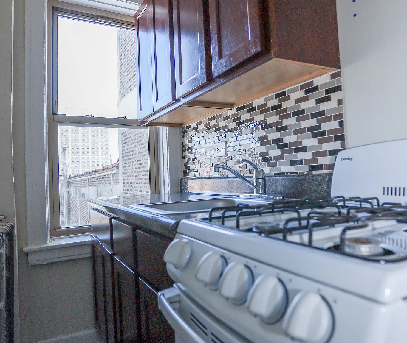1 bed, 500 sqft, $1,400 — Photo 2