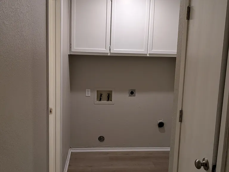 7518 Windhaven Rd — Photo 12