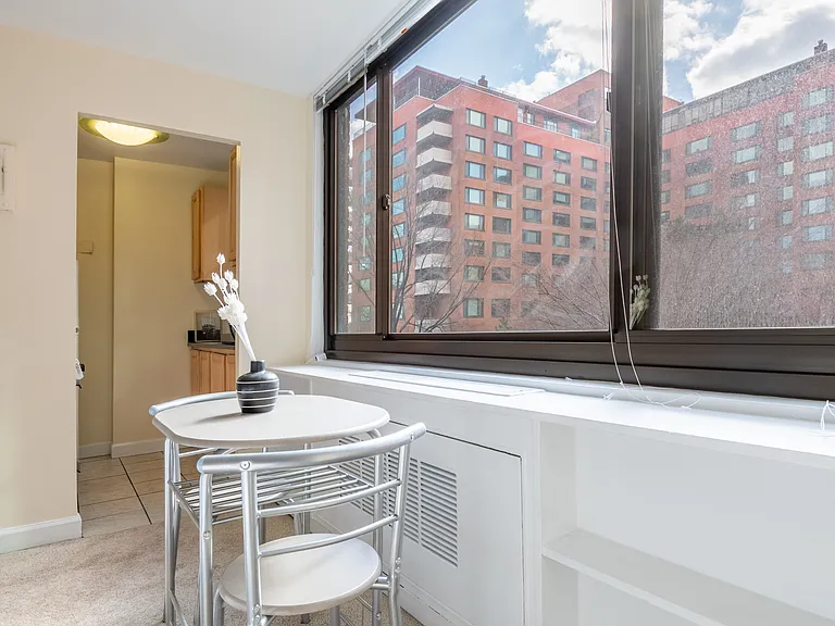 1021 Arlington Blvd #435 — Photo 5
