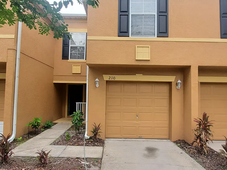 210 Artisan St — Photo 15