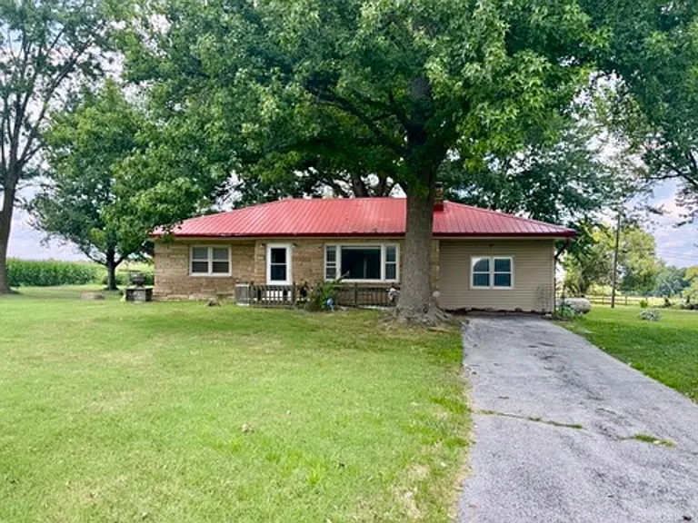 122 N Buckner Tarsney Rd — Photo 1