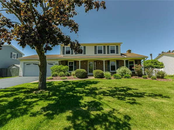 109 Seafarers Ln, Rochester, NY 14612
