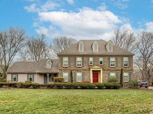 275 E Lauer Ln, Camp Hill, PA 17011