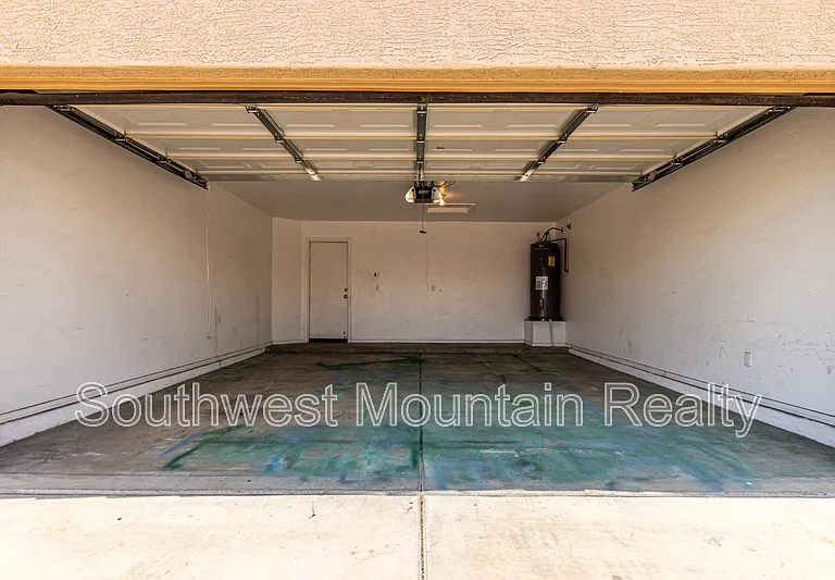 33782 N Mercedes Dr — Photo 30