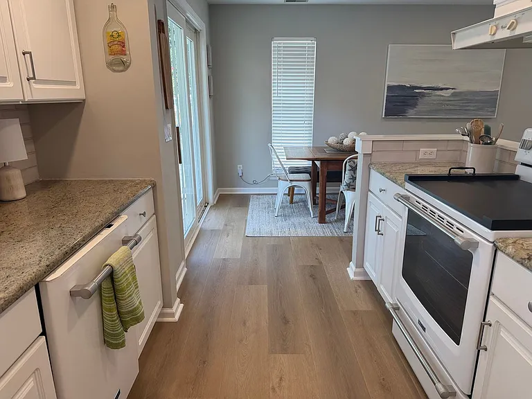 10 Cobblestone Ct — Photo 14