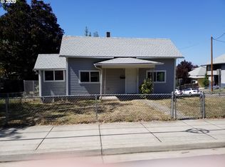 1206 SE Jackson St, Roseburg, OR
