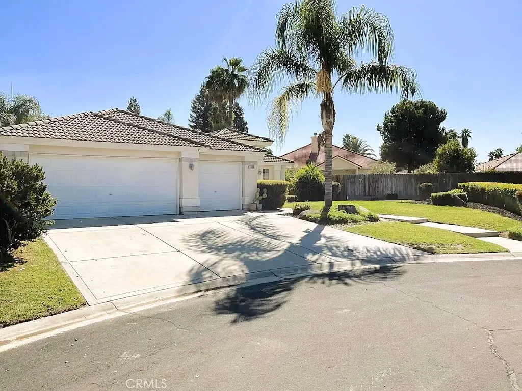 7525 Eagle Ct photo 1
