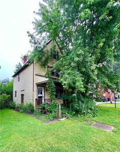 1827 Main St, Aliquippa, PA, 15001