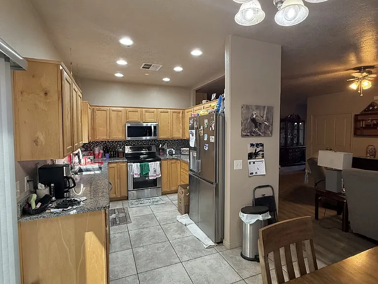 376 N 2480 W — Photo 6