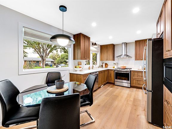 3rd image of 1313 Conn Avenue