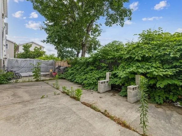 260 Randolph Avenue image 25 of 33