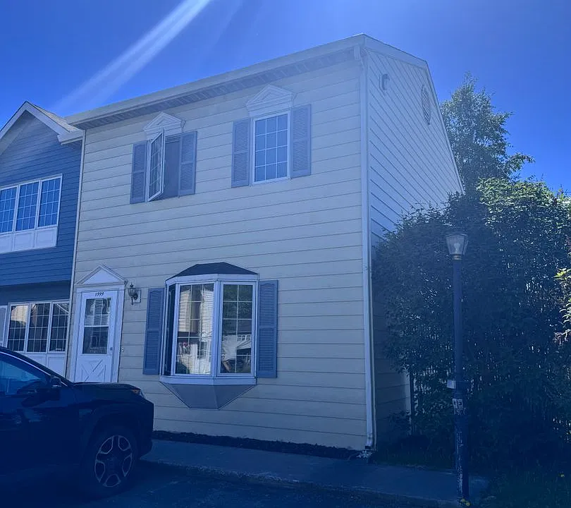 1599 Gillam Way