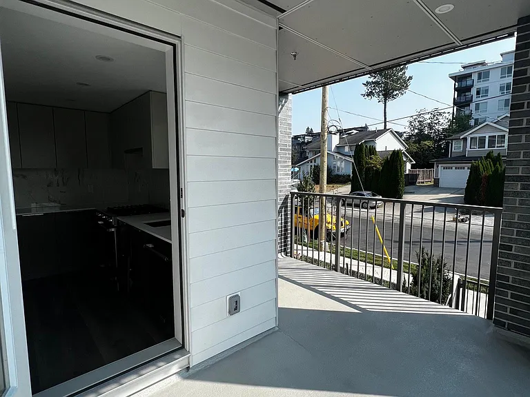 645 Como Lake Ave #204 — Photo 19