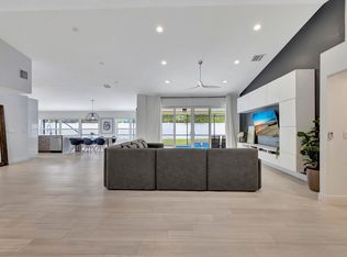 9567 Lake Serena Dr, Boca Raton, FL 33496