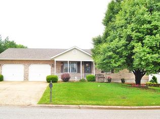 1315 Jasper Ln, Washington, MO