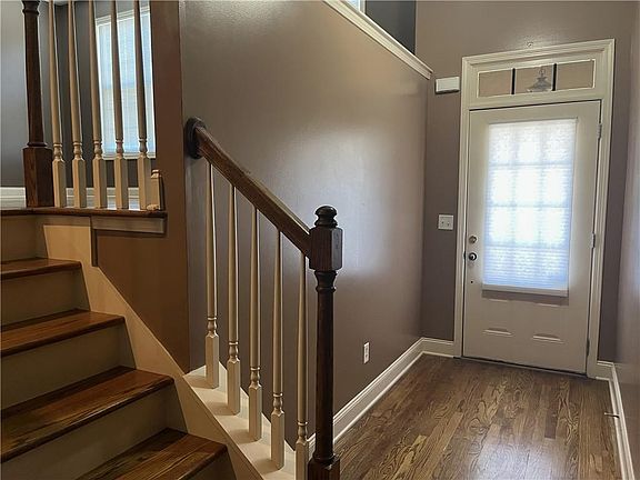 2nd image of 112 Village Ln