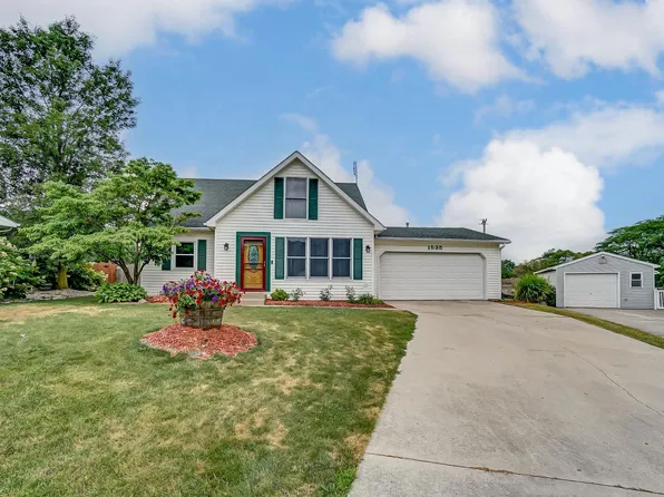 1535 Fairway Ct, Fort Wayne, IN 46845