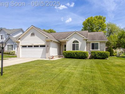4304 W Pointe Dr, Waterford, MI, 48329