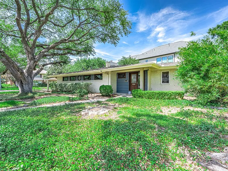6825 Bellgreen Dr — Photo 3