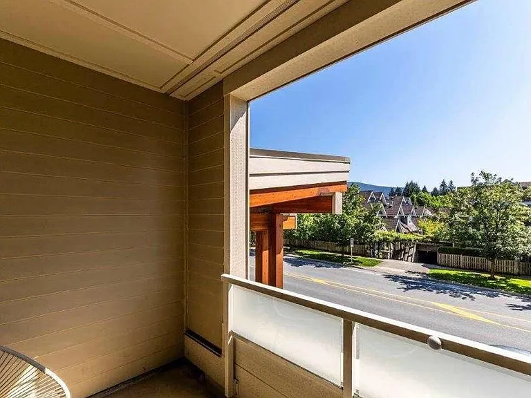 2665 Mountain Hwy #201 — Photo 7